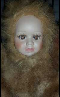 Кукла игрушка лев в фарфоровым лицом Geppeddo, рост 20 см.