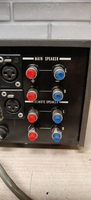 Końcówka mocy SONY TA-3200F. Hi-fi stereo