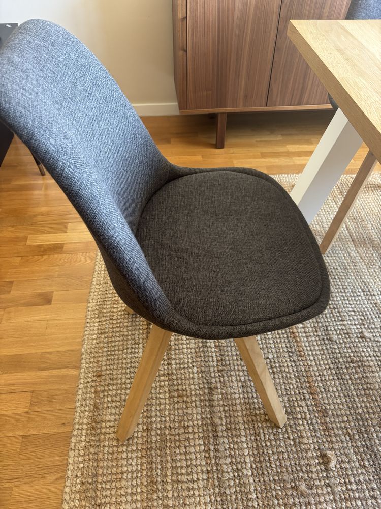 Mesa de Jantar extensivel  + 6 cadeiras