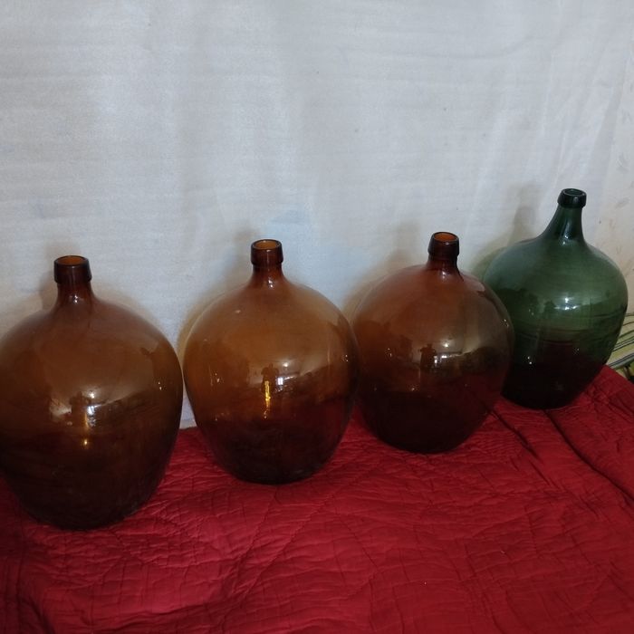 Бутиль ,бутыль для вина 20,30,50 лит безшовный тяжолый