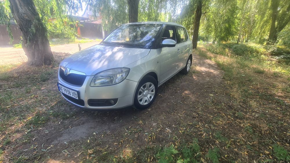 Сдам в аренду skoda fabia 1.4 газ/бензин оренда