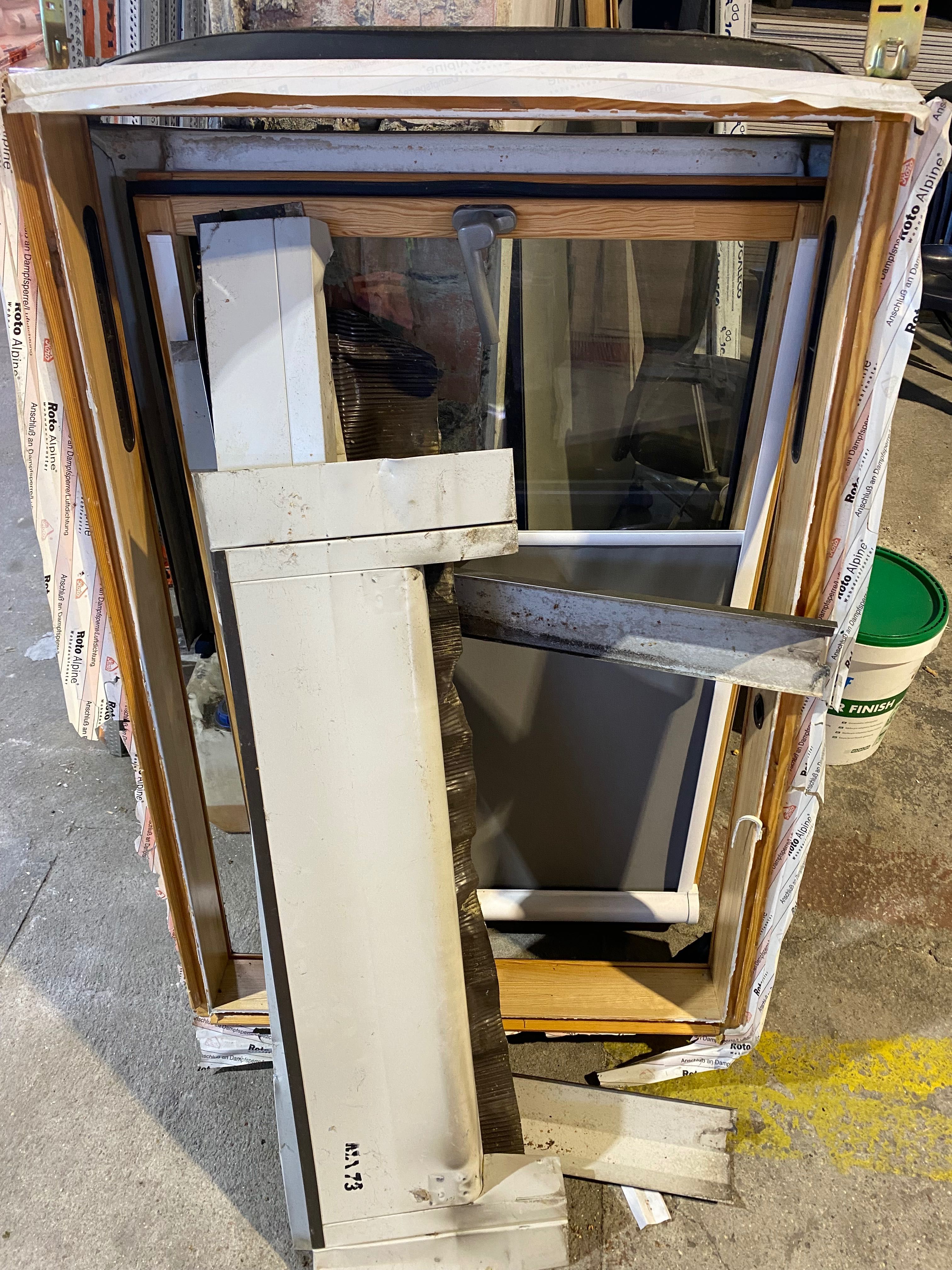 Okno ROTO 78/118 plus roletka
