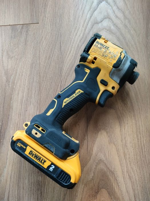 Zakrętarka bezszczotkowa DeWalt DCF850 18v ORYGINA+AKKU 2Ah