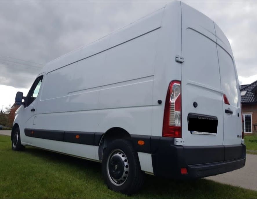 Wynajem lub wypożyczenie auta dostawczego busa Renault Master  L3H2