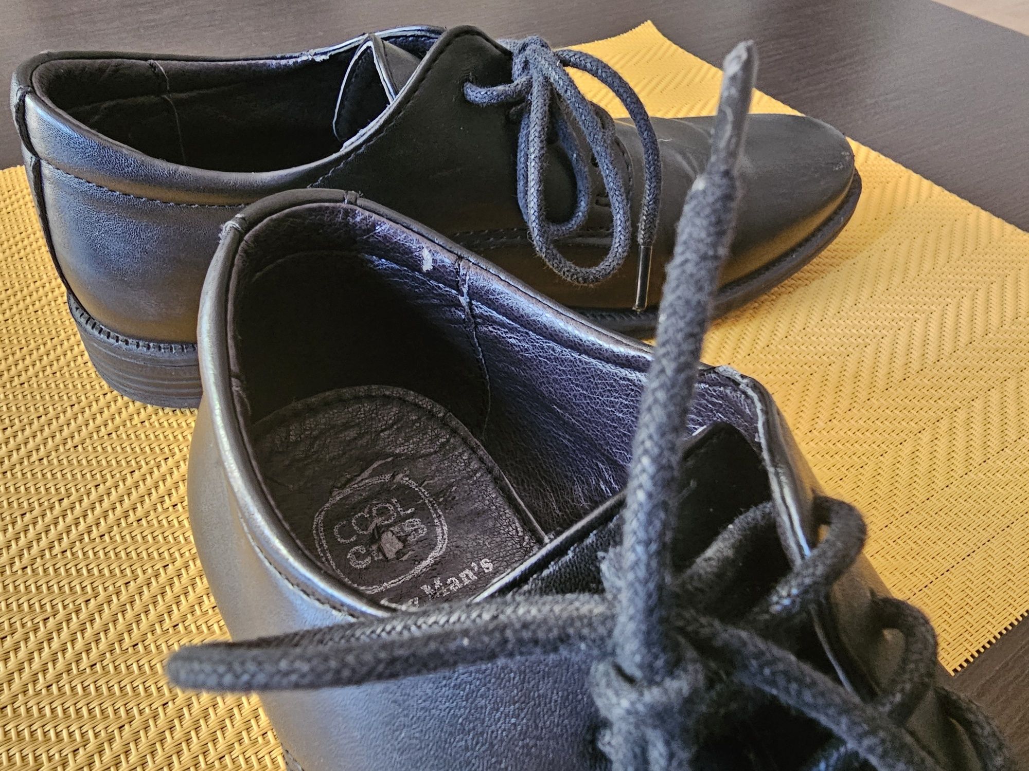Czarne eleganckie buty chłopięce Cool Club r. 33