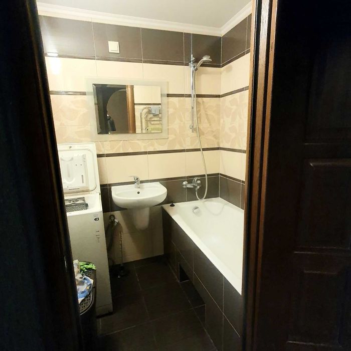 Оренда, 2-кімнатной квартири, вул. Олександра Довженка, 10.