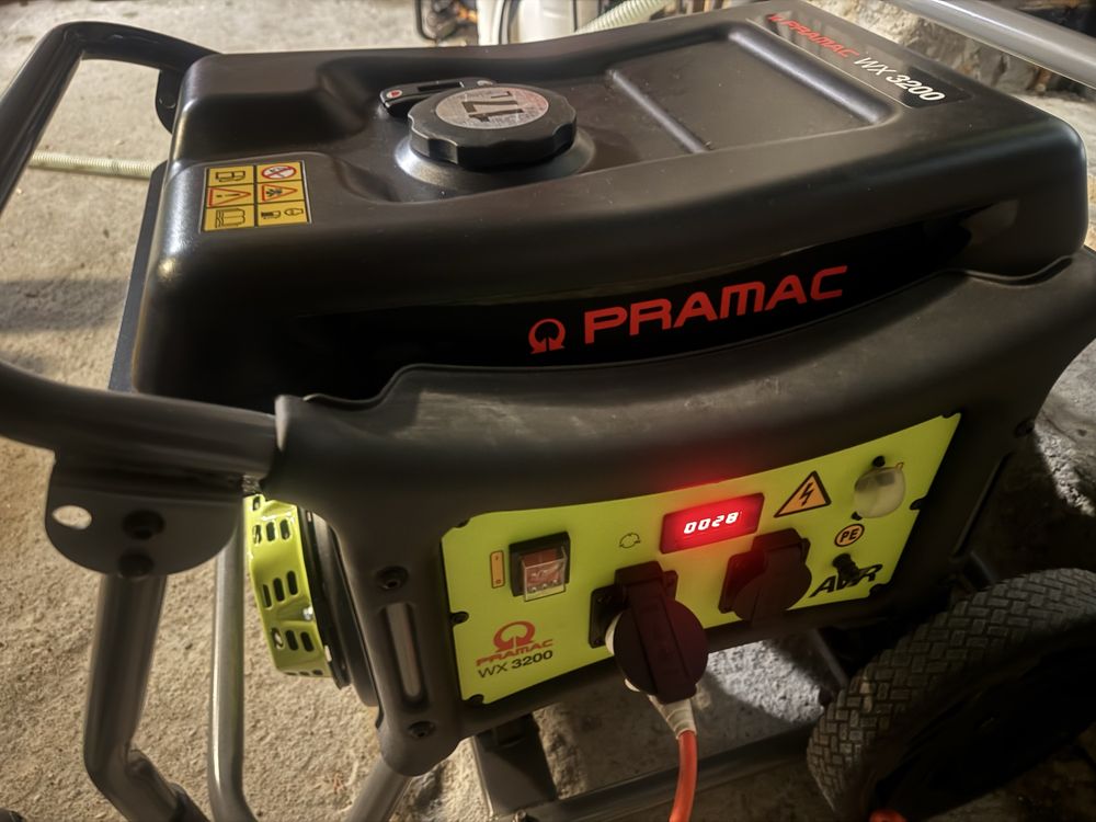 Agregat generator Pramac WX3200 AVR