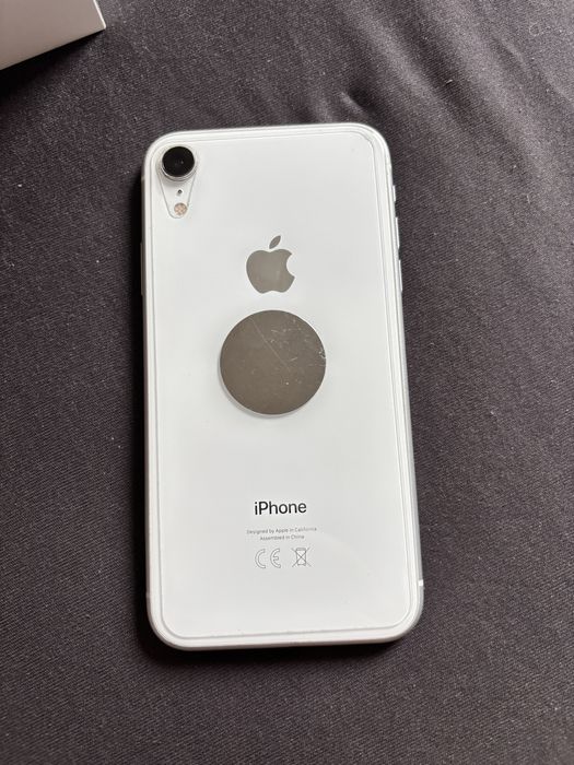 Iphone XR.   64GB