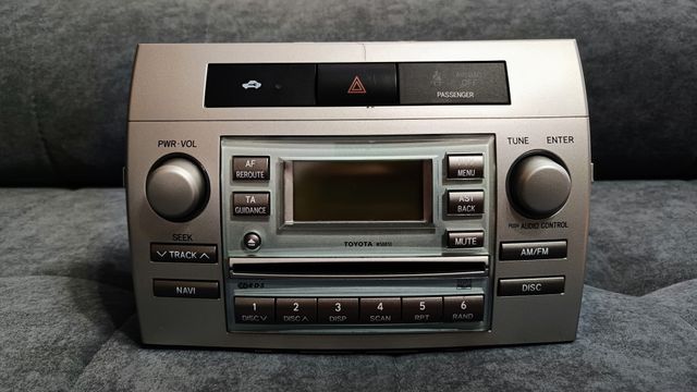 * RADIO * W58810 * Toyota Corolla Verso * W 100% SPRAWNE * WYSYŁKA *