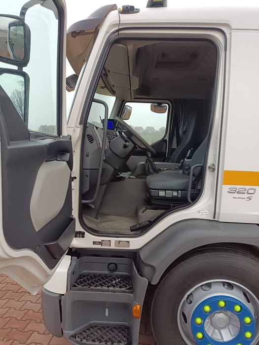 Volvo fe 320 laweta 3 osie niski przebieg