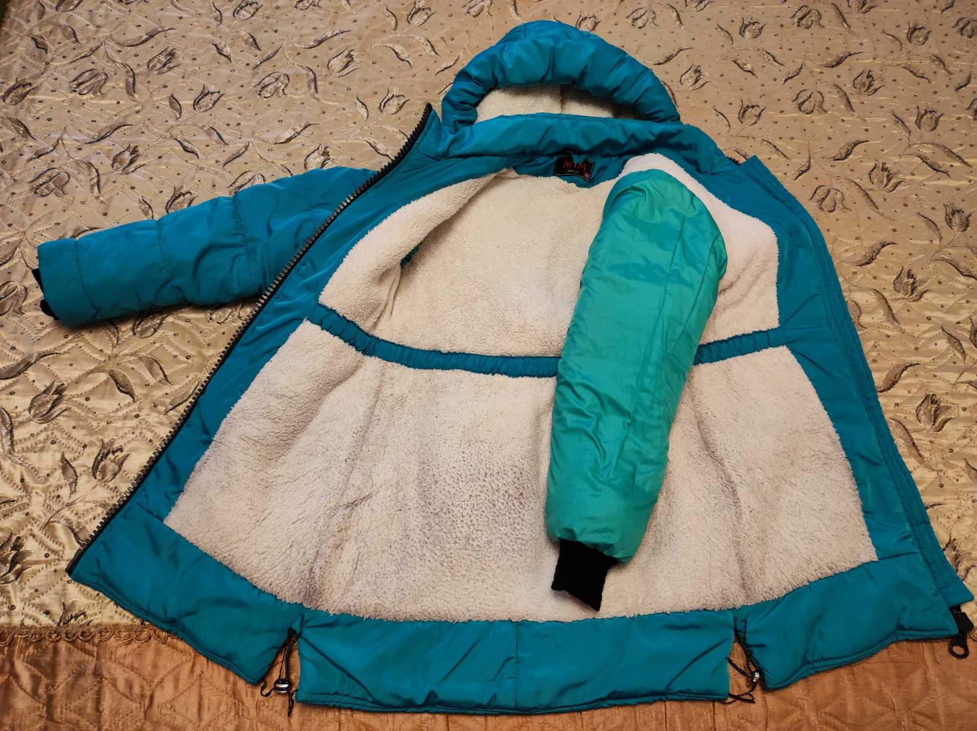 Куртка зимова на дівчинку 1-5 клас, колір бірюзовий.