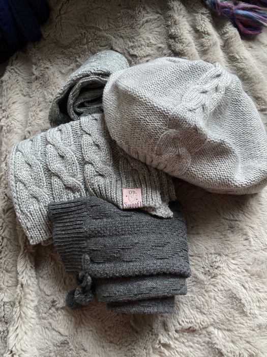 Zestaw beret, szalik, getry + gratis. 8-10 lat