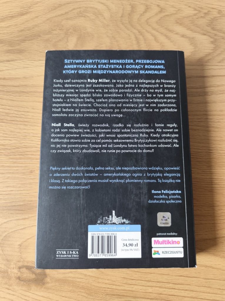 Piękny sekret Christina Lauren