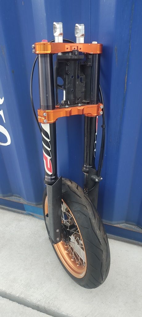 Części KTM 690 SMC z 2016r