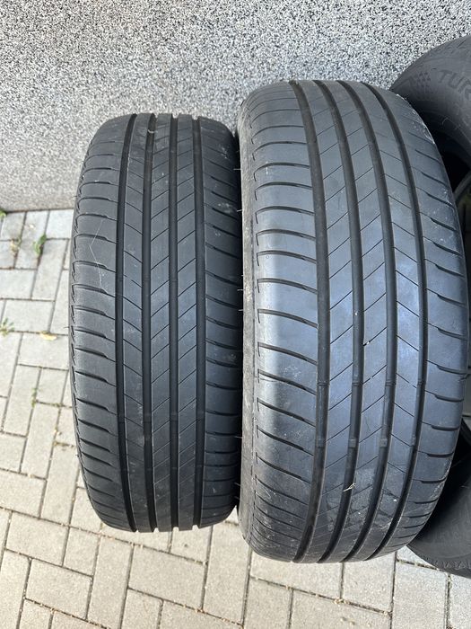 Шини Bridgestone 215/60 R17 2023 літо