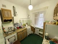 Продам двокімнатну квартиру в Лісках!