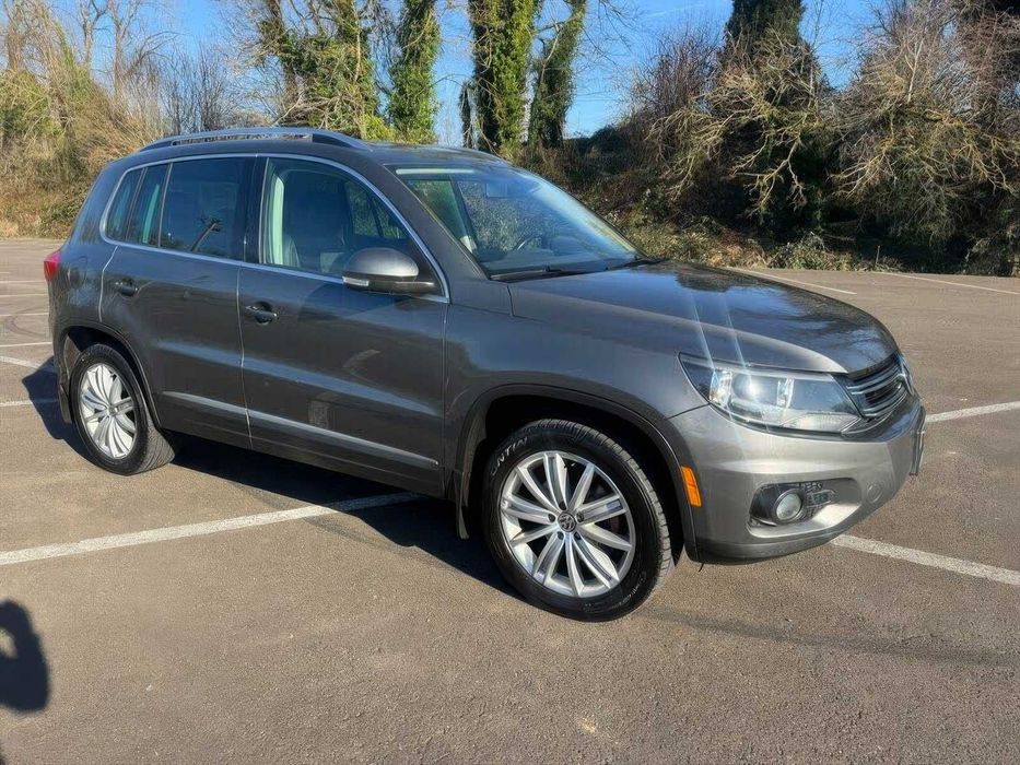 Volkswagen Tiguan SEL 4Motion      2015