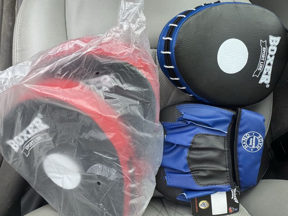 Лапи боксерські  Boxer Чорно-червоні