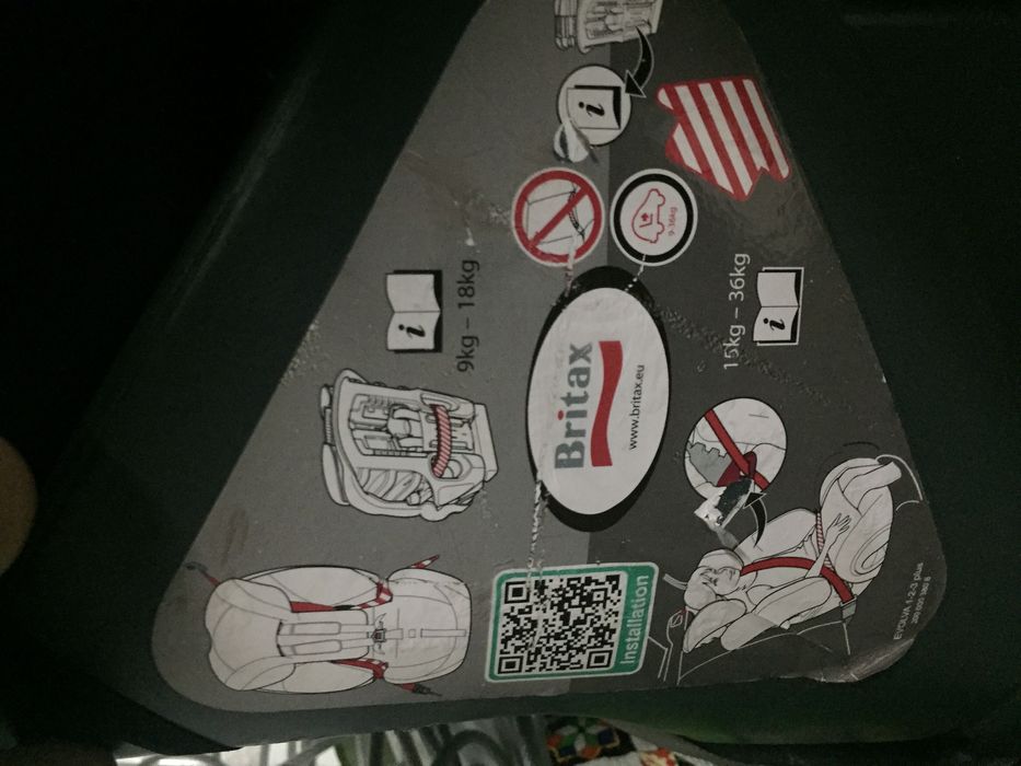 Cadeira auto para bebé/ criança