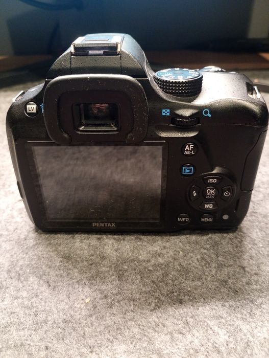 Pentax K50 + obiektywy 18-55mm, 50-200mm