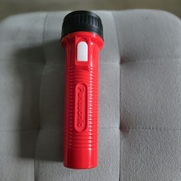 Latarka Panasonic 2xr20