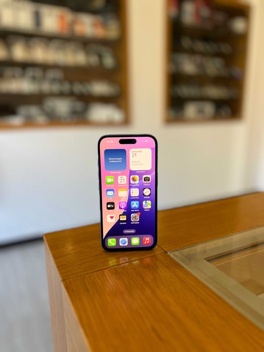 iPhone 16 128GB Blue