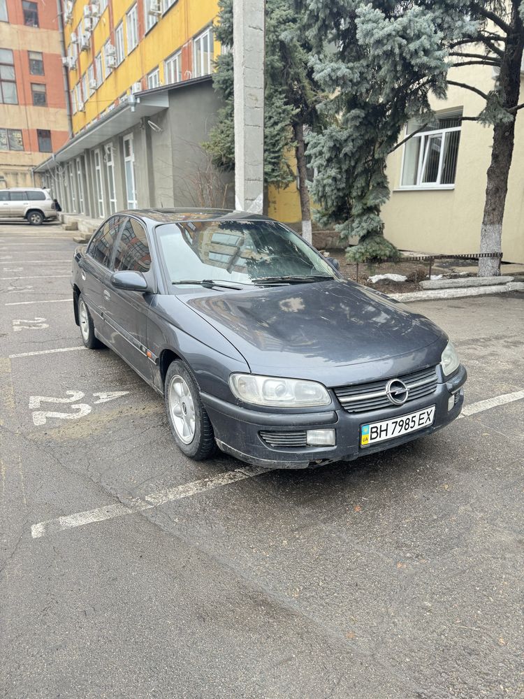 Продам хороший Opel Omega Автомат Газ-бензин 2.5л