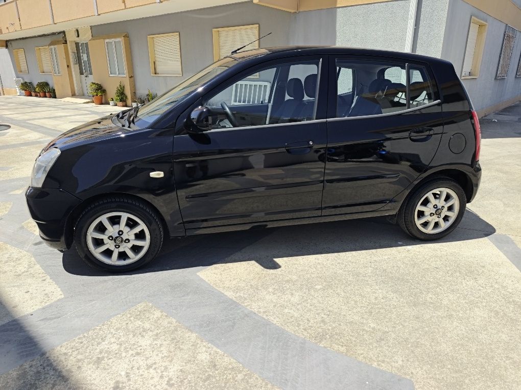 Kia Picanto 999 cc