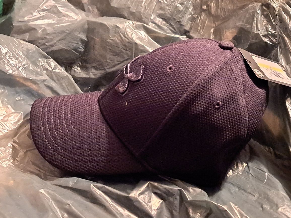 Under Armour czapka z daszkiem czarna orginal