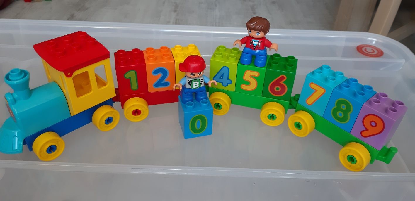 Lego Duplo pociąg z cyferkami