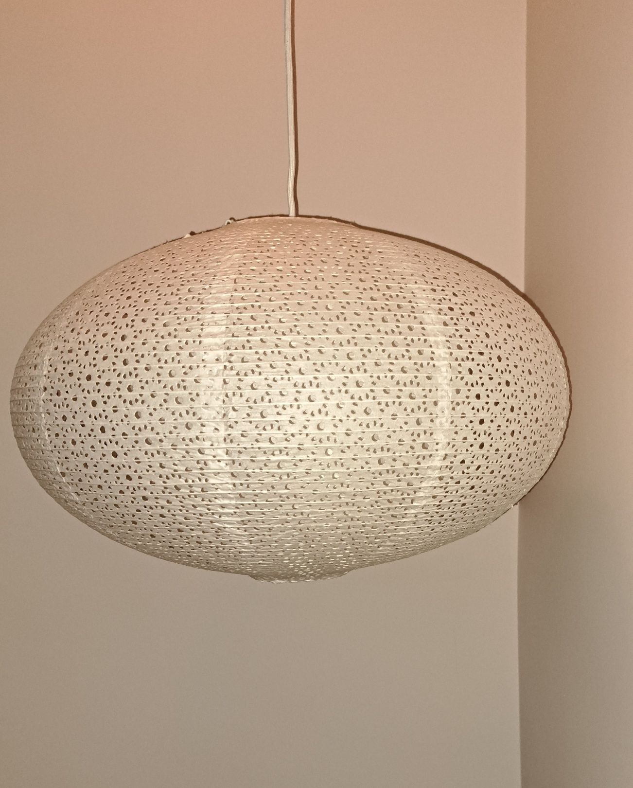 Lampa ażurowa biała