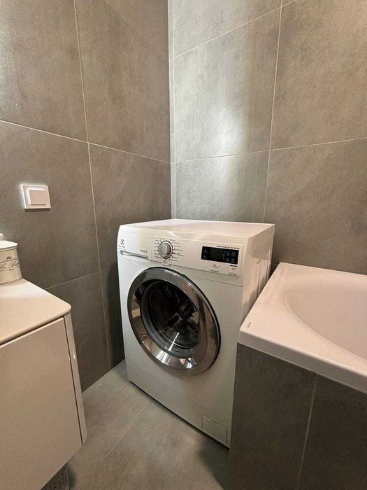 Продам 2-кімнатну з ремонтом у ЖК Park Residence