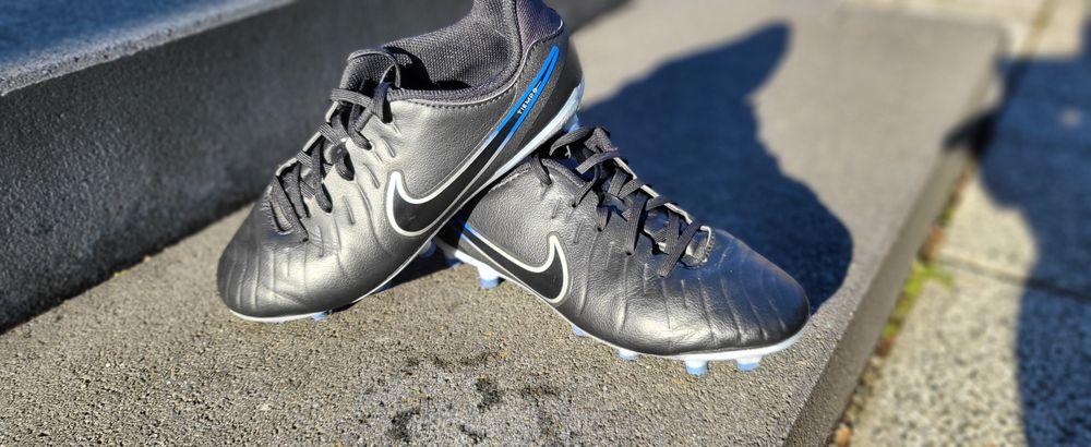 Buty piłkarski (korki) Nike JR LEGEND 10 ACADEMY FG/MG, roz. 36.5; lan