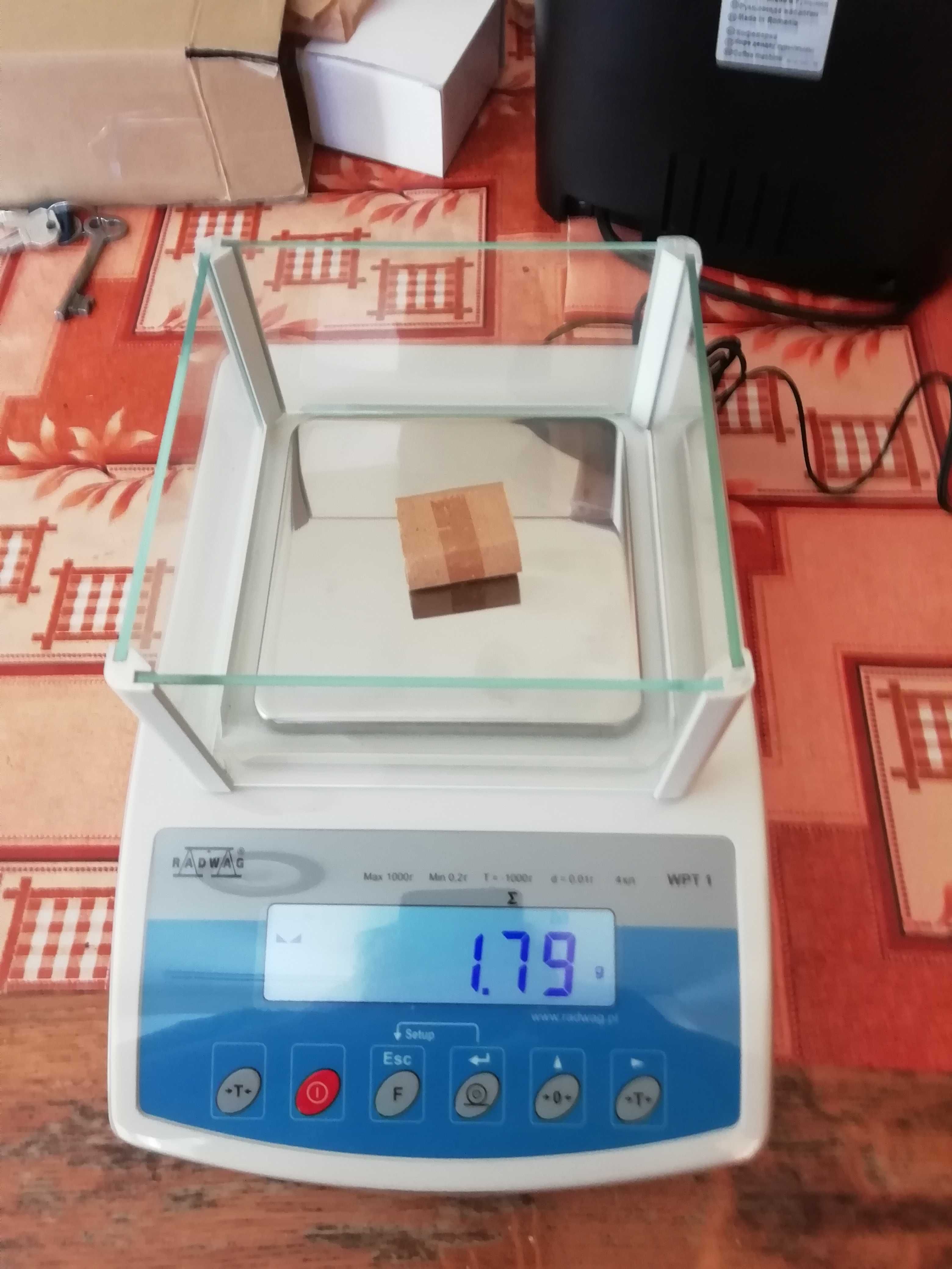 Продам весы лабораторные RADWAG