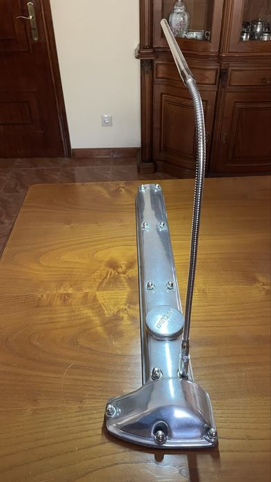 Candeeiro de mesa exclusivo - Tampa original de motor Jaguar V12