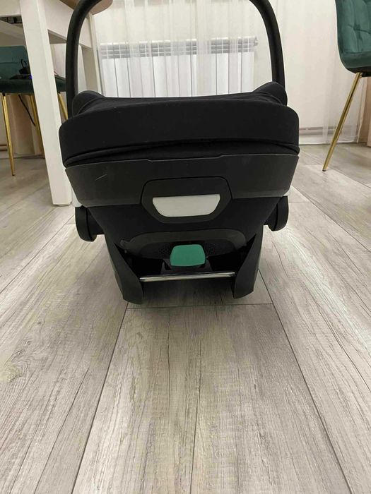 Maxi-Cosi Pebble 360 z bazą Familyfix 360