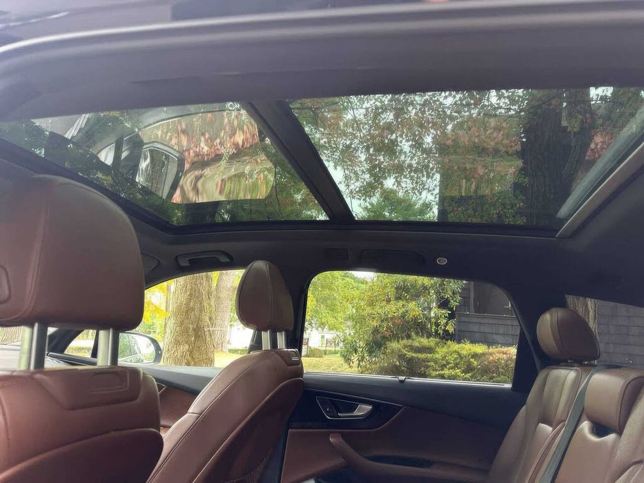 Audi Q7 quattro Premium Plus      2017