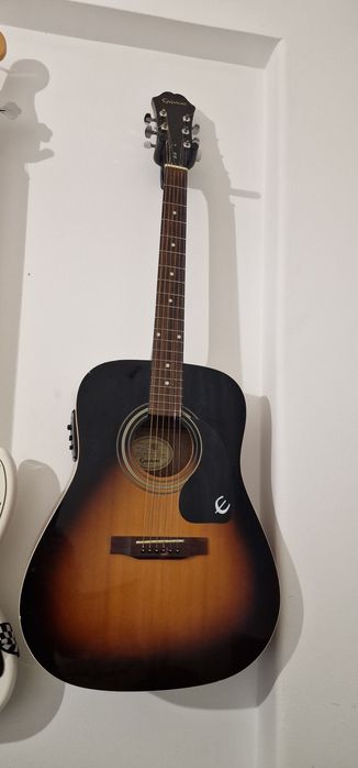 Guitarra acustica / violão