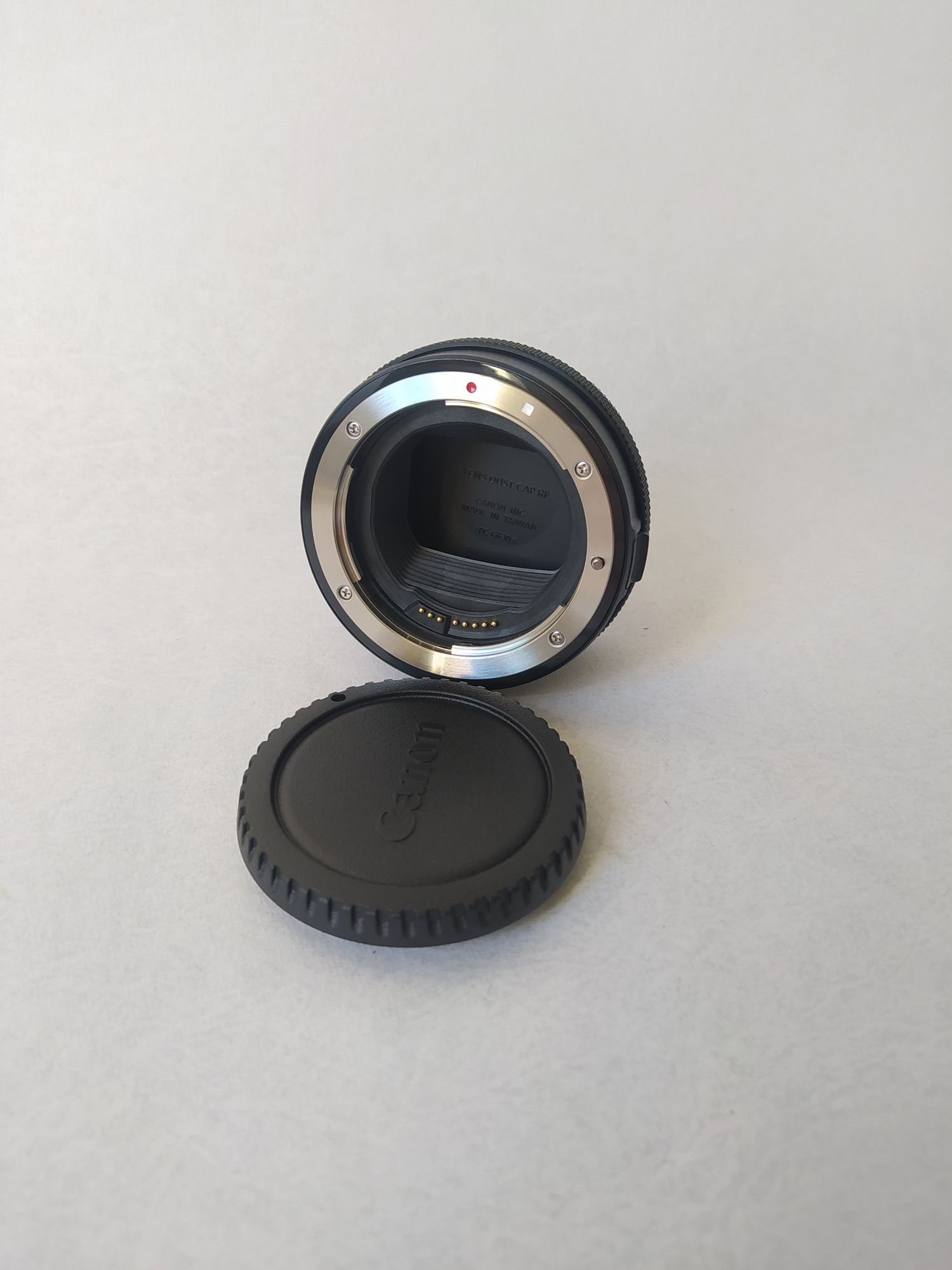 Адаптер байонета Canon EF - EOS R Control Ring Mount Adapter НОВИЙ