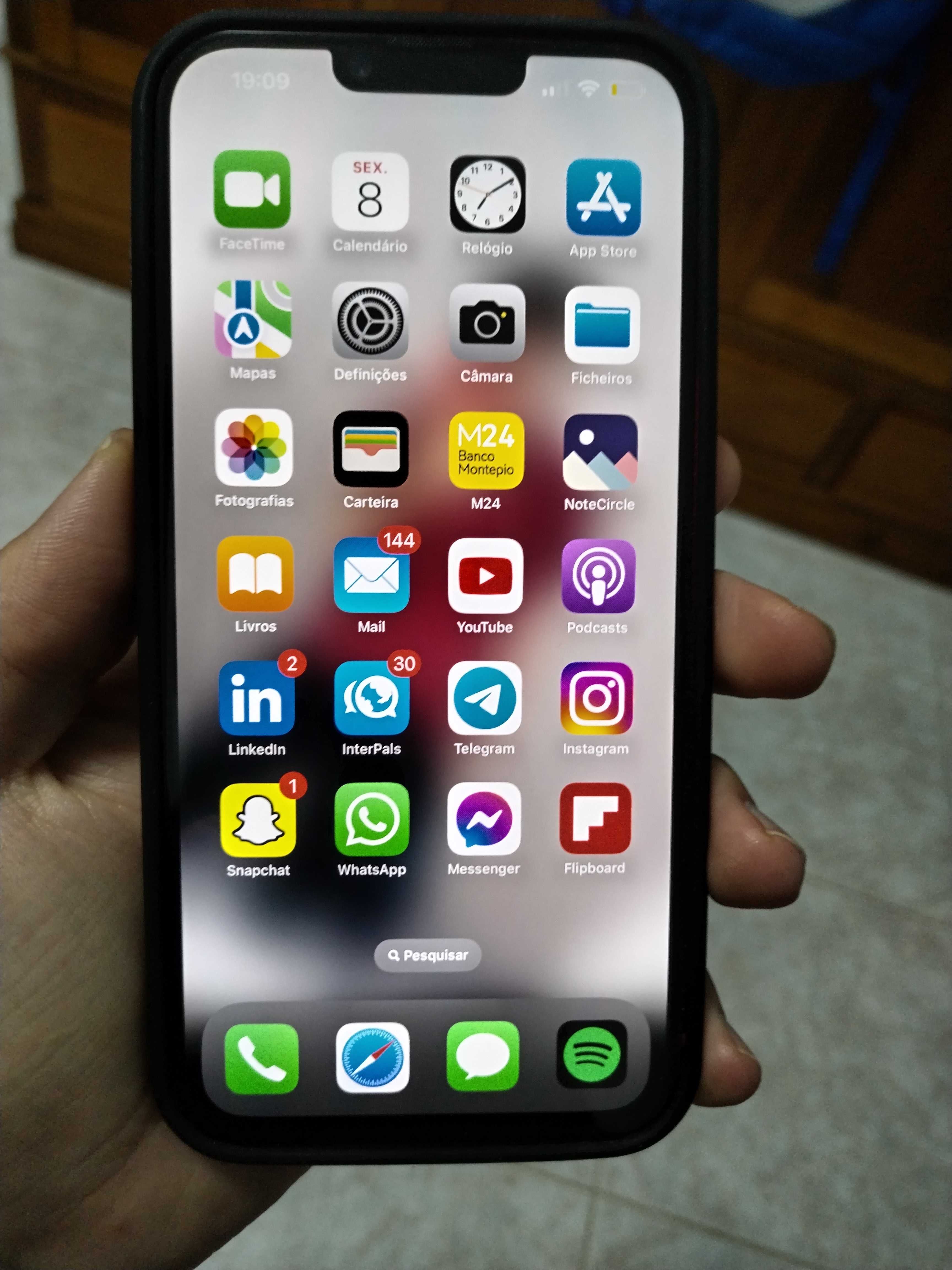 IPhone 14 plus como novo,  apenas 2 meses de uso,  está perfeito.