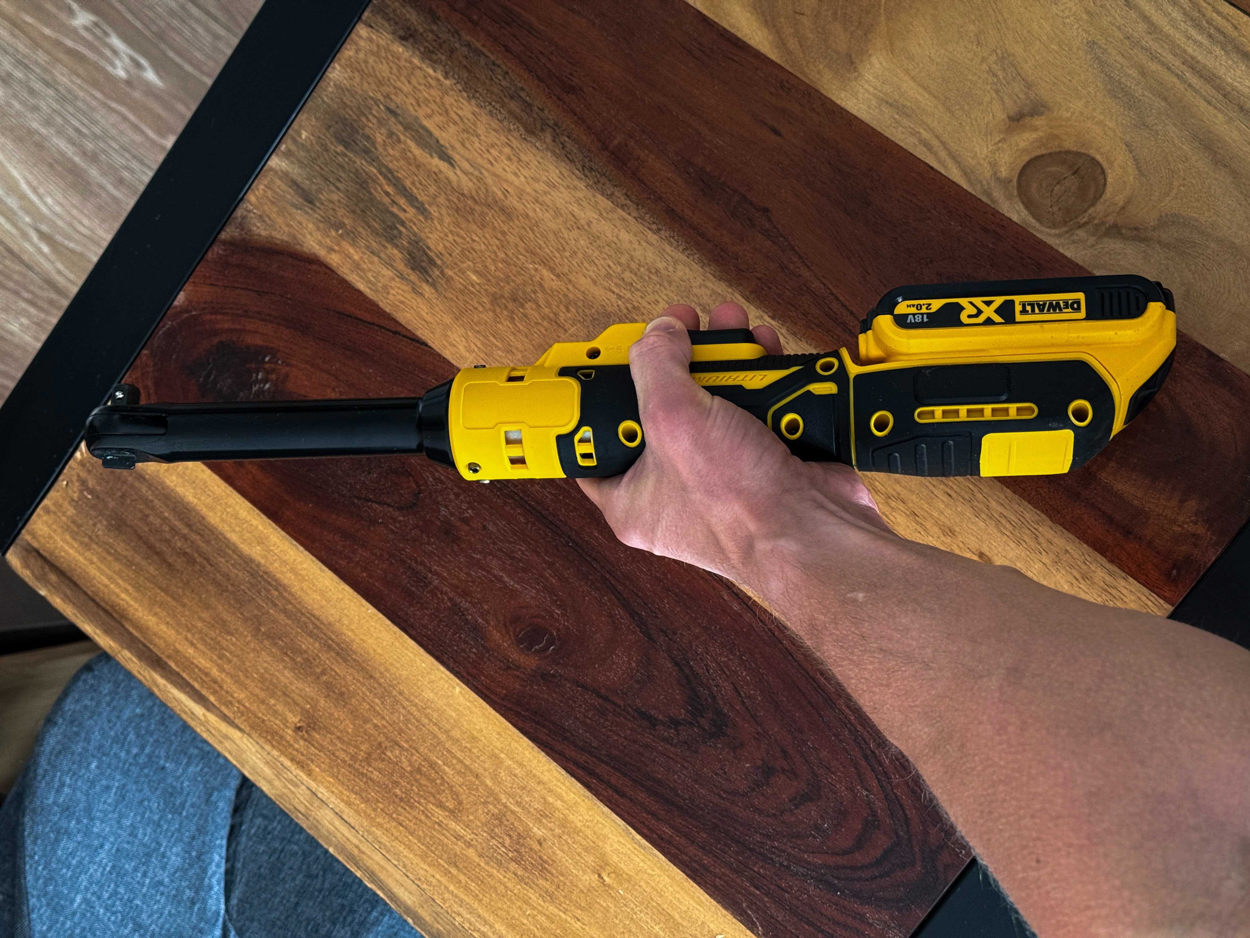 Grzechotka Elektryczna Udarowa pod baterie DEWALT XR Długie Wrzeciono
