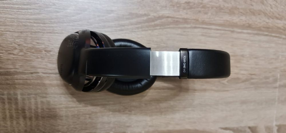 Słuchawki JBL Tour One M2 bluetooth bezprzewodowe