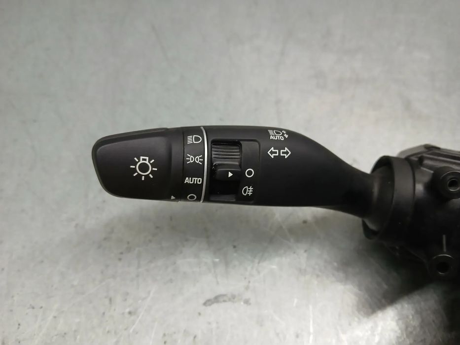 Conjunto / manetes de luzes e limpa vidros HYUNDAI i30 Fastback (PDE)