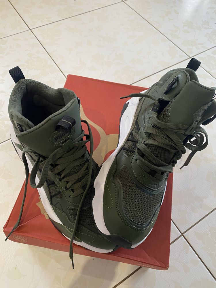 Кроси Puma  us 10,5 устілка 28 см