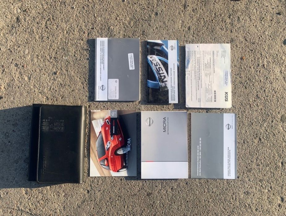 Książka serwisowa etui Nissan micra k12