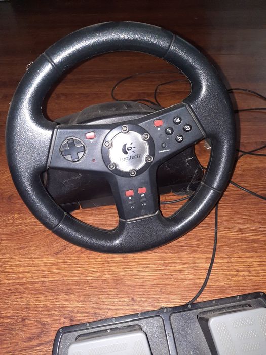 Кермо джойстик геймпад Б/У Logitech Formula Vibration Feedback Wheel
