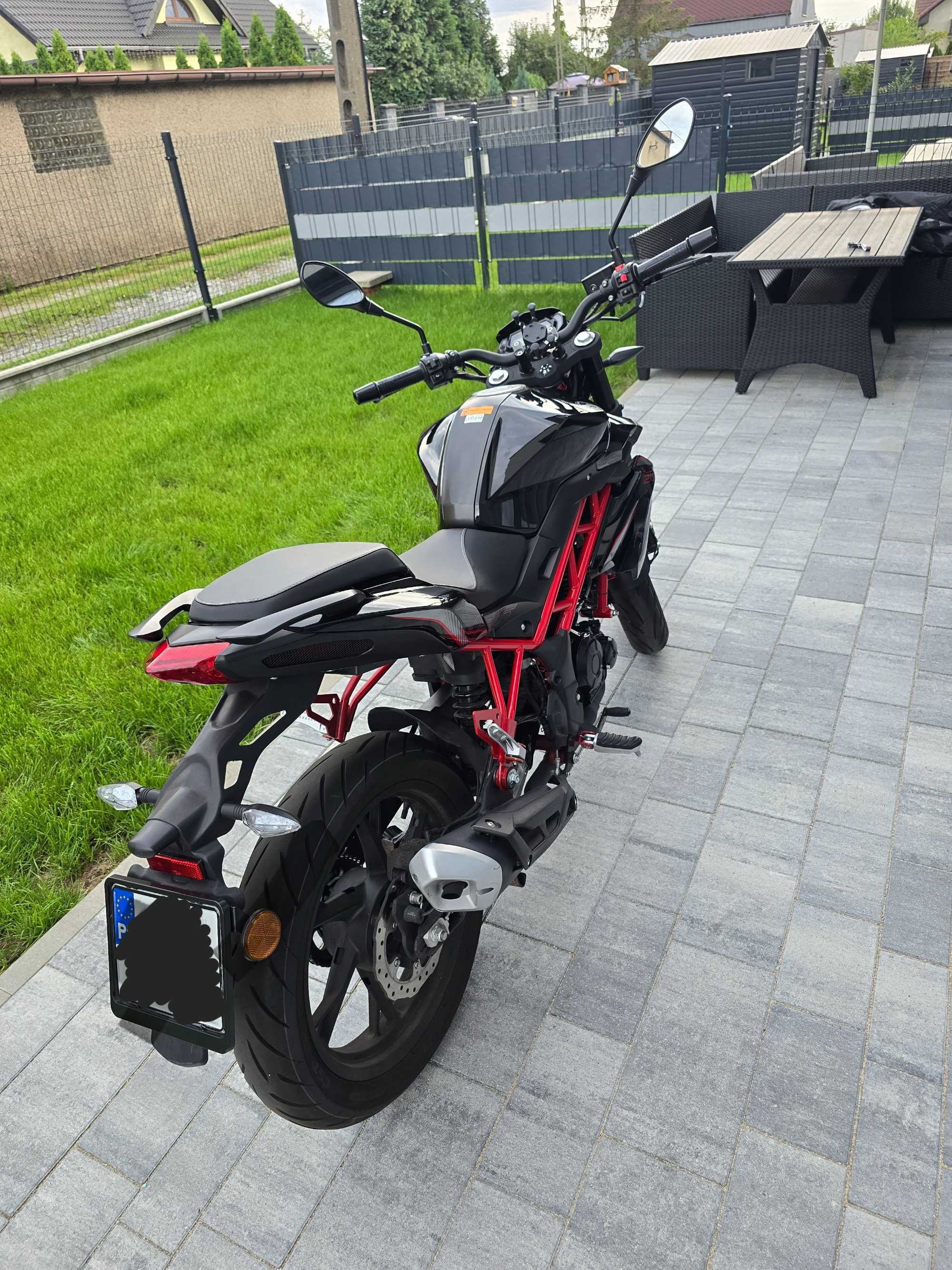 Motor Benelli BN 125