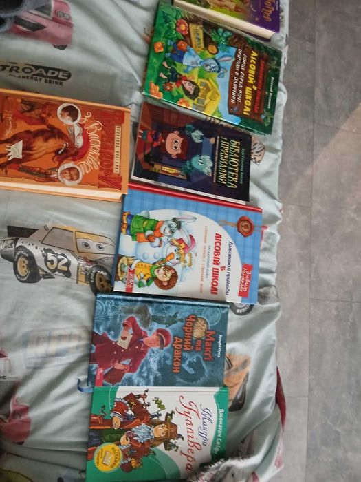 Книги 6шт продам