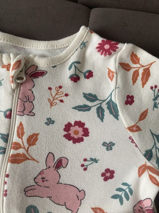 Комплект одягу на дівчинку