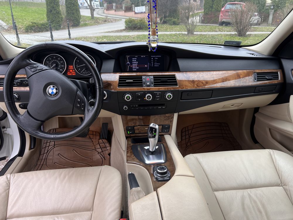 BMW 528i 2010r. 172 przeb.